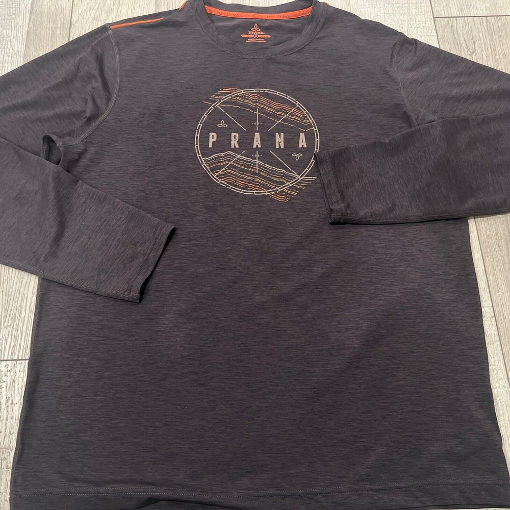 Rare Prana Shirt Mens Sz Med Grey Athletic Long sleeve UPF 50+ RN 124977